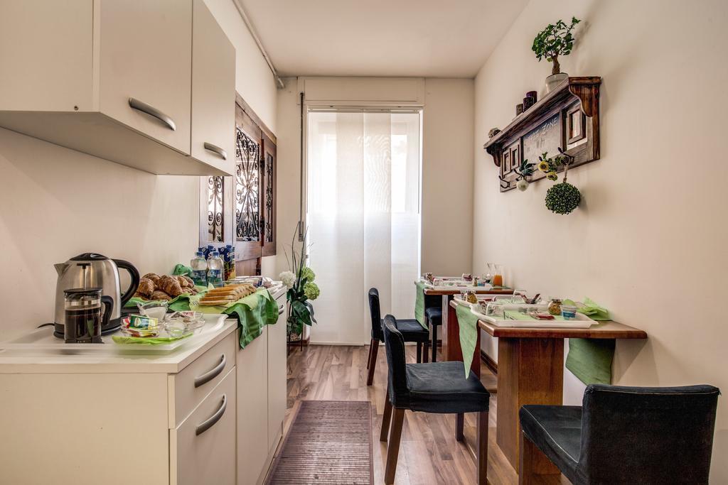 Trastevere Rooms Rome Exterior photo