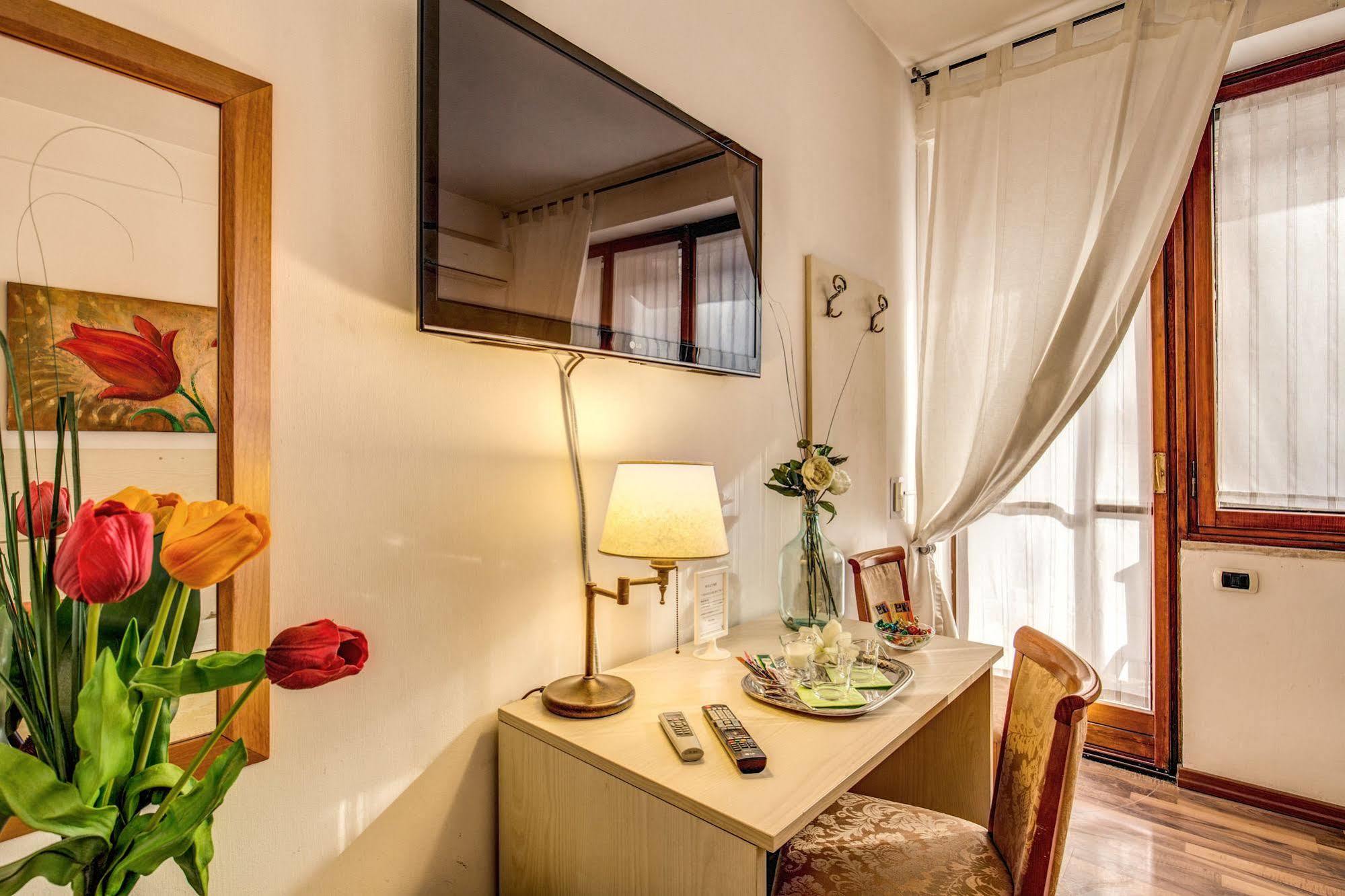 Trastevere Rooms Rome Exterior photo